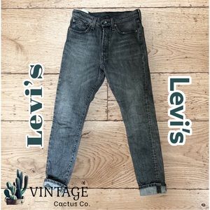 Like New! Woman’s Levi’s 501 Button Fly High Rise Skinny Jeans